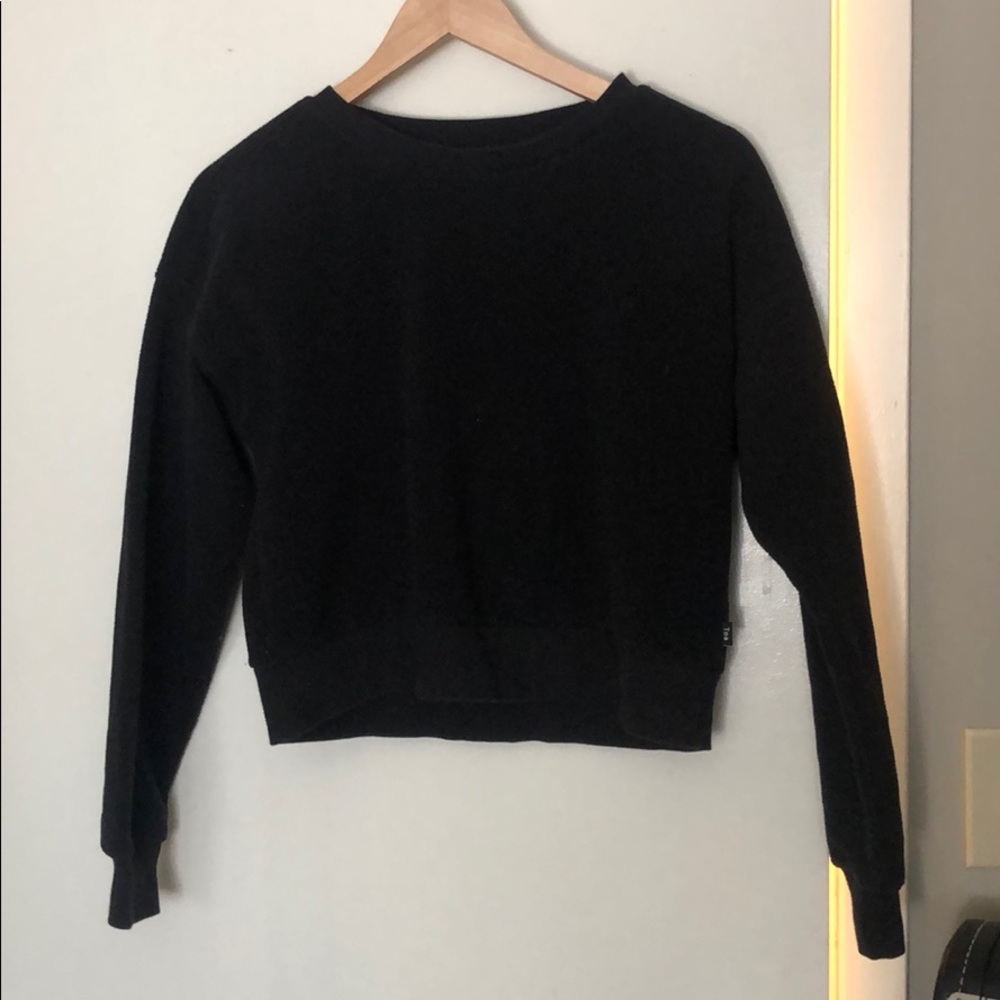Black TNA crewneck